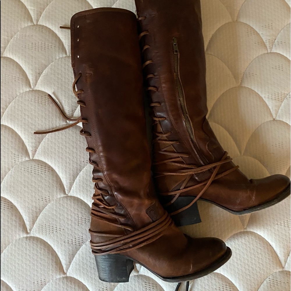Freebird Boots Size 9